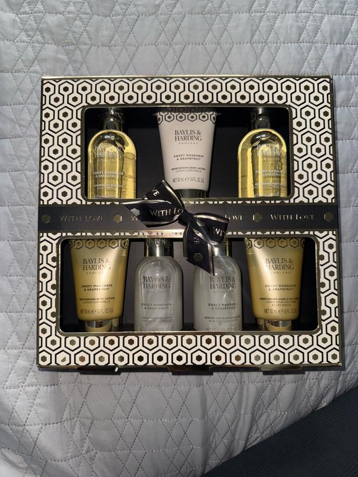 Baylis & Harding