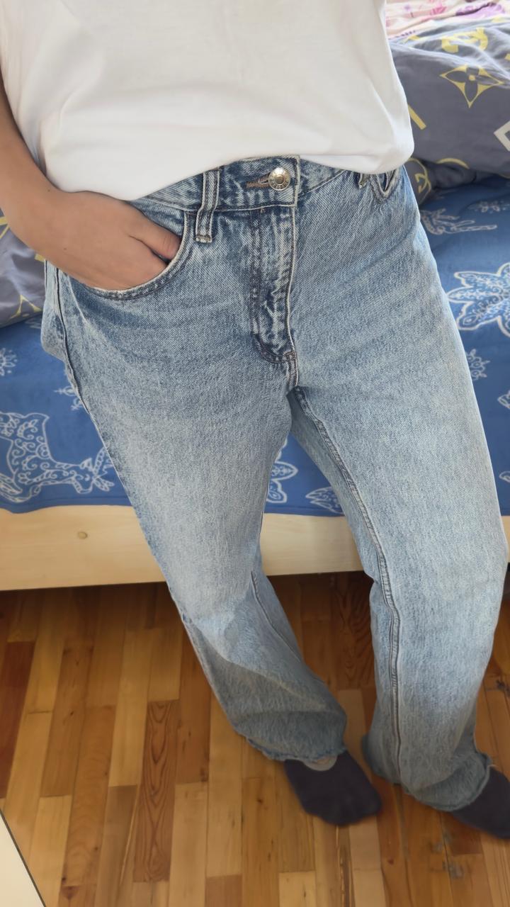 Джинсы Mango