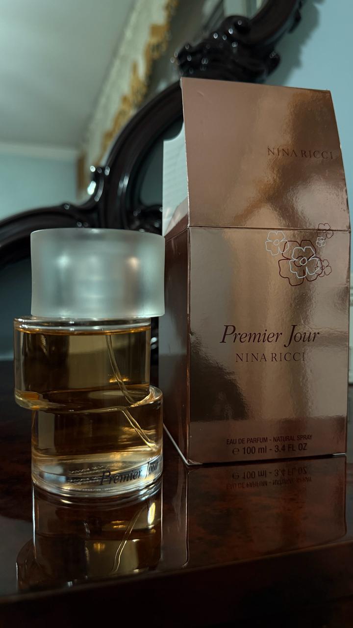 NINA RICCI