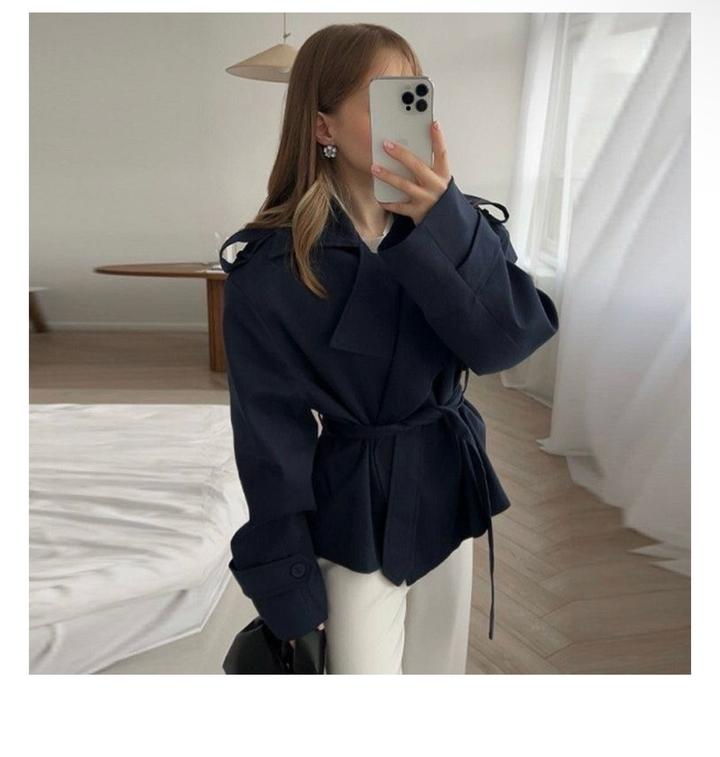 Укороченный тренч с поясом