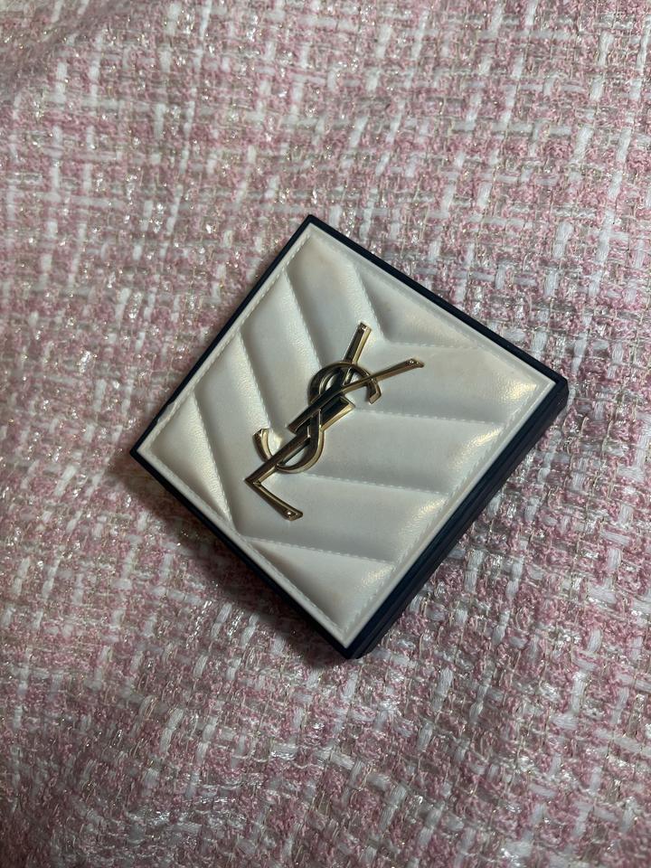 Хайлайтер Yves Saint Laurent All Hours Hyper Luminize