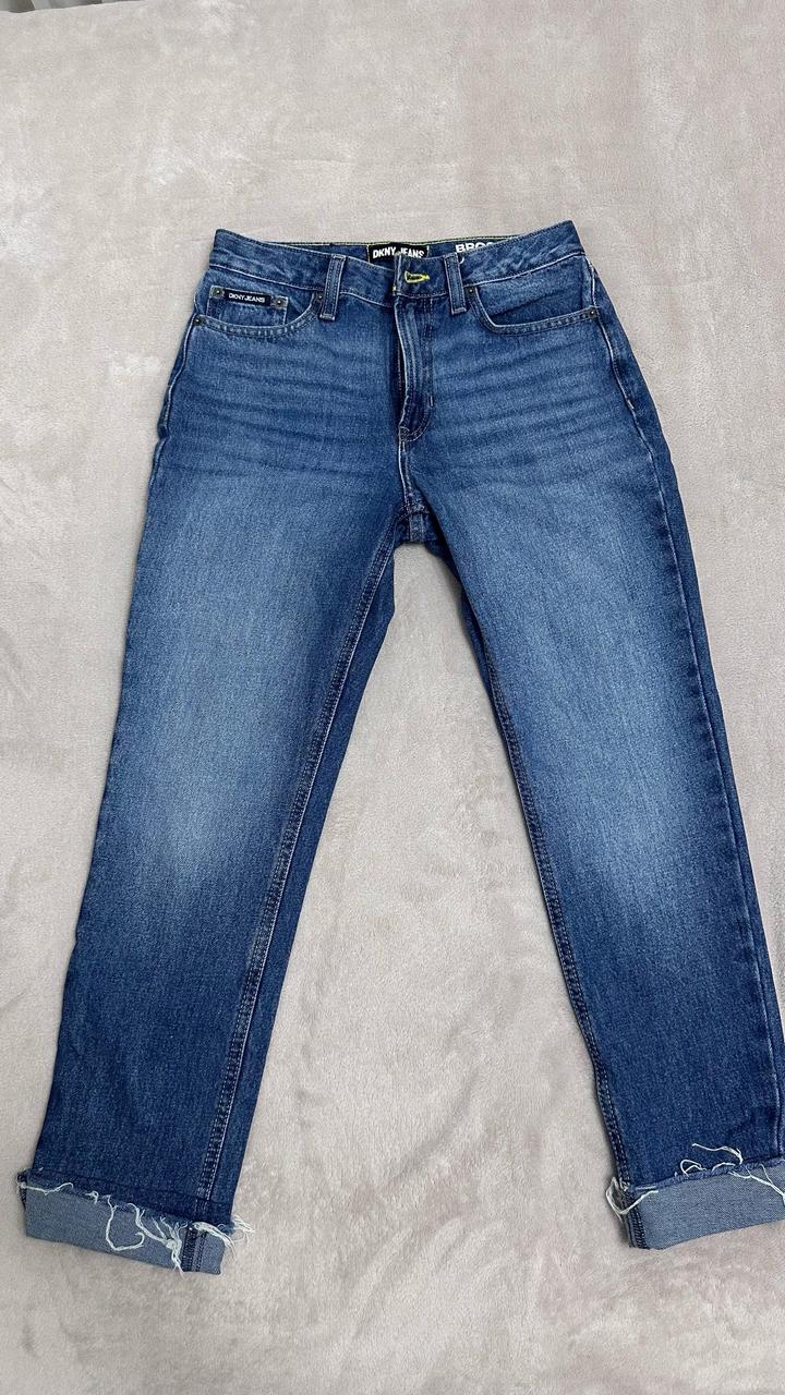 DKNY