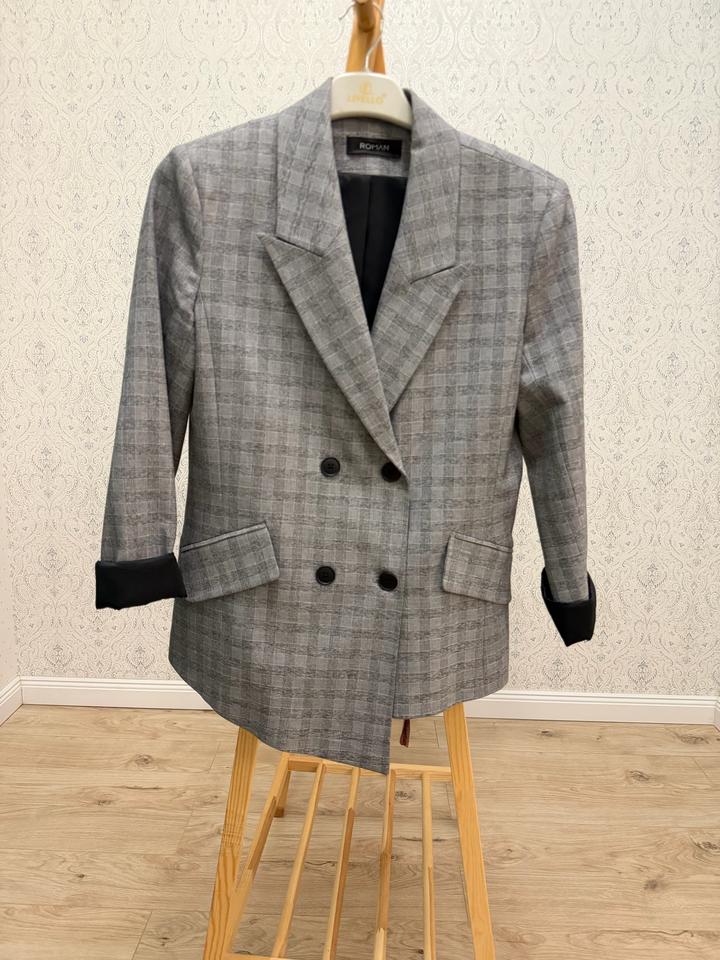 Roman Пиджак