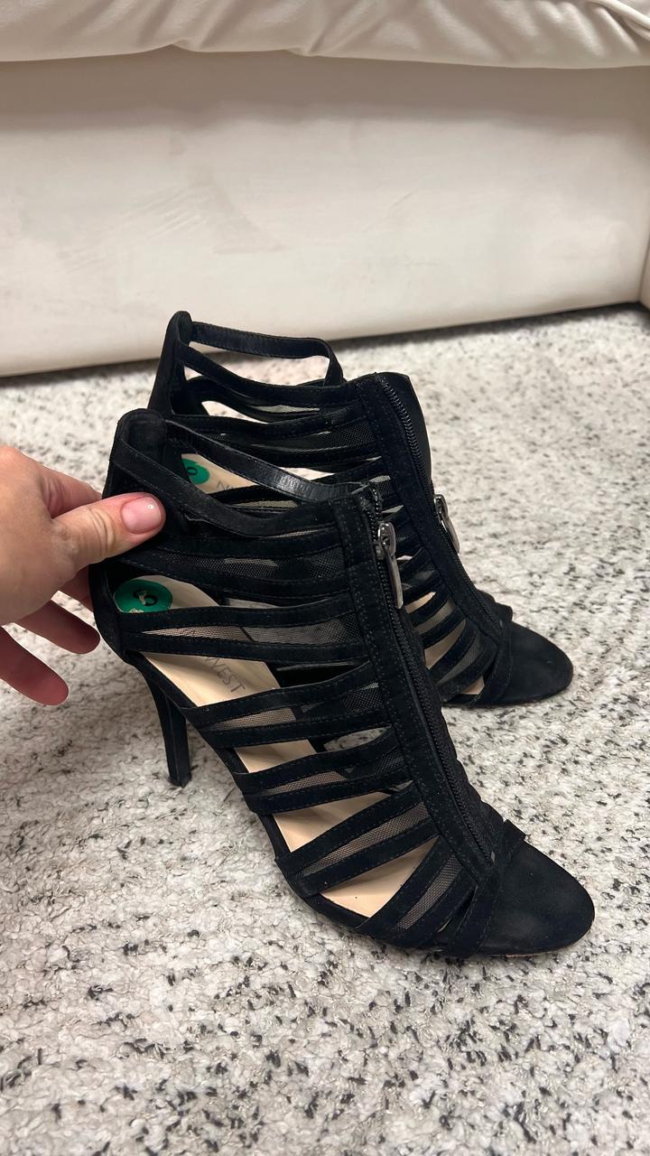 Nine West