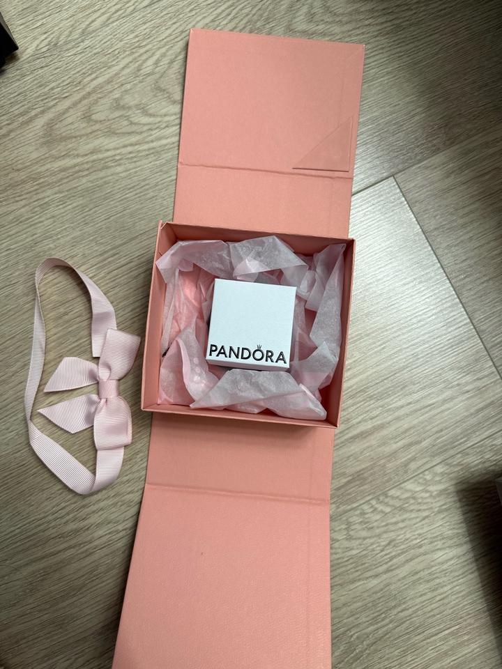 Подарочная коробка Pandora