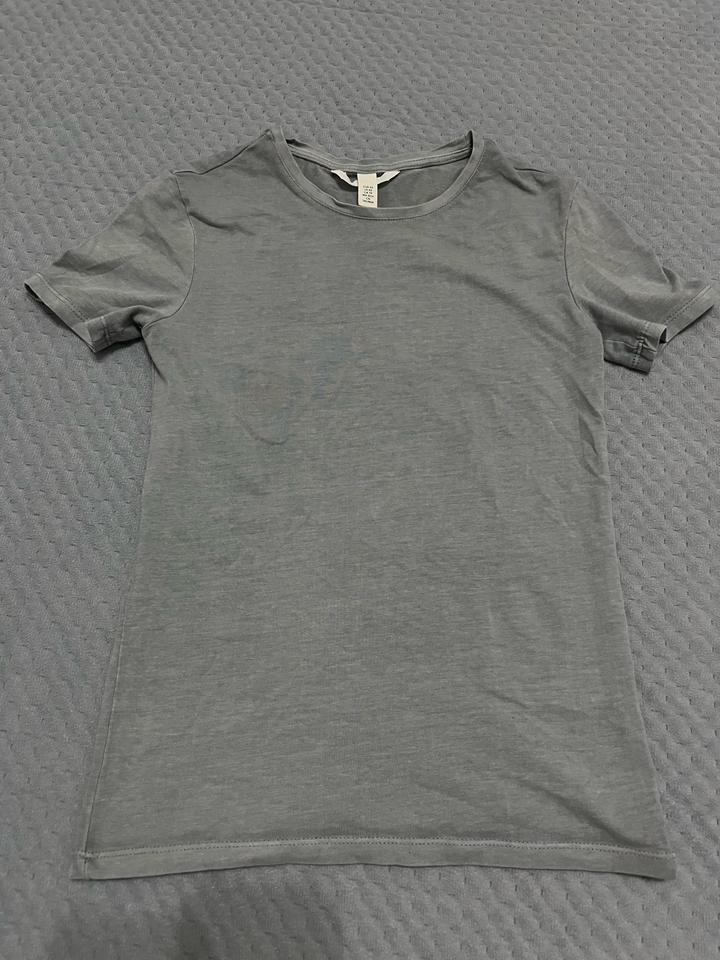 H&M футболка в обтяг