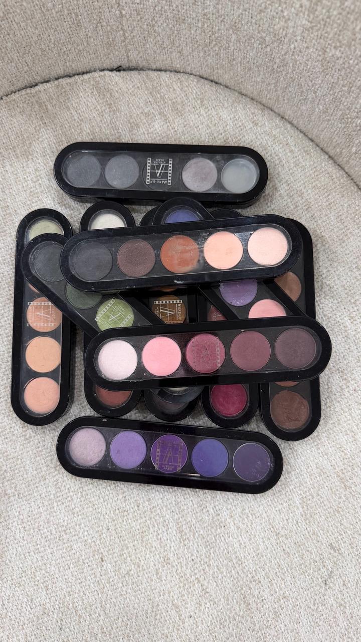 Make Up Тени MAKEUP ЦЕНА ЗА ОДНУ ПАЛЕТКУ