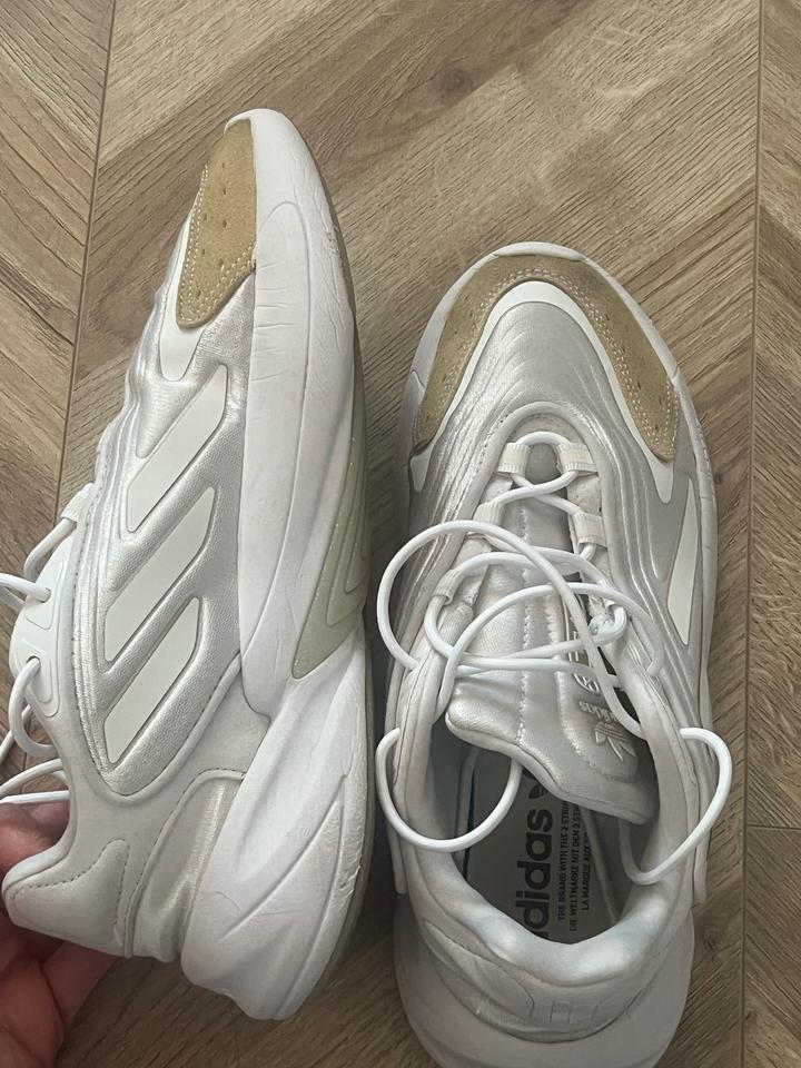 Кроссовки adidas
