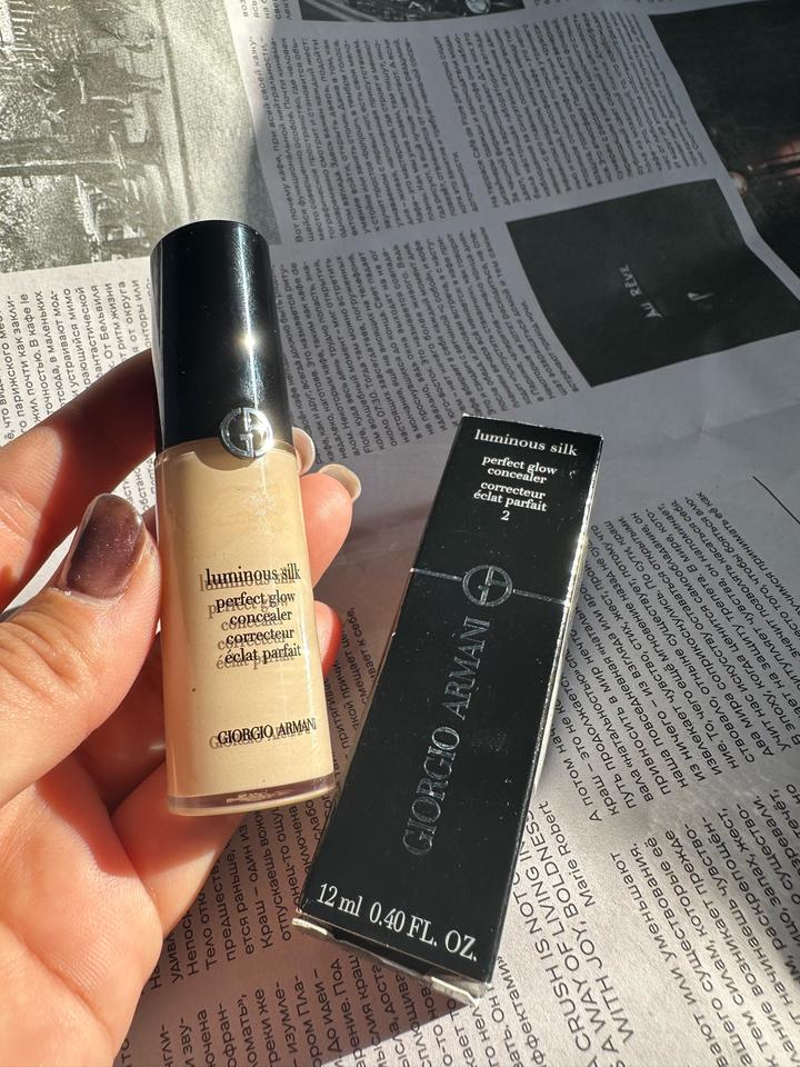 Консилер Giorgio Armani Luminous Silk