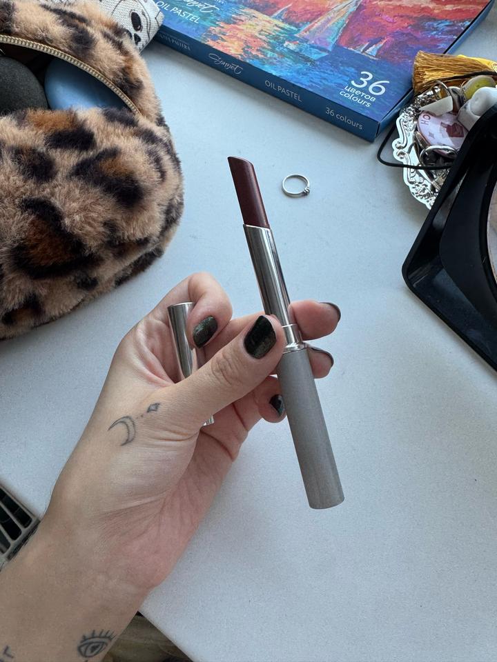 Помада Clinique Almost Lipstick Nude Honey