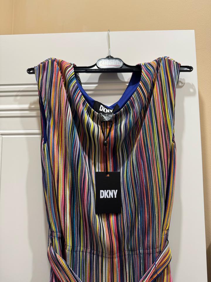DKNY