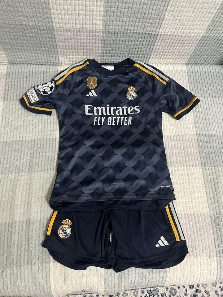 Футбольная форма Real Madrid adidas