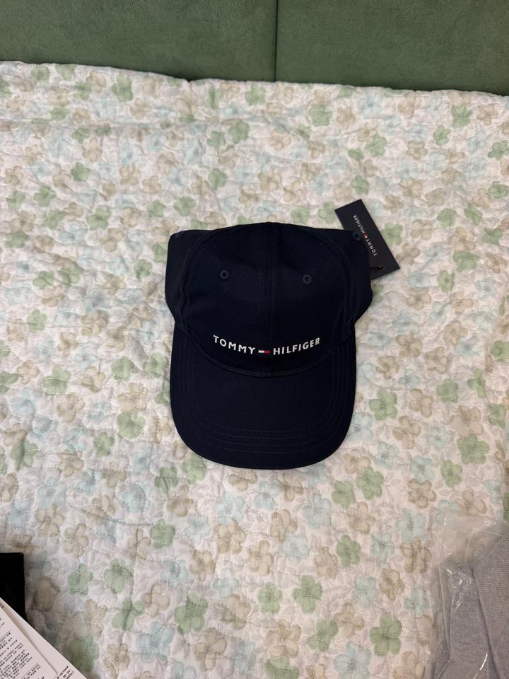 Tommy Hilfiger