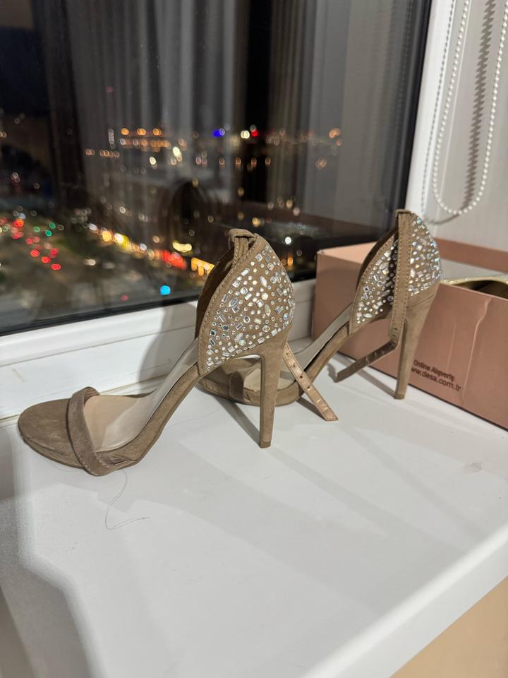 Nine West