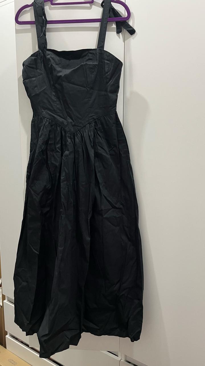 Черное платье Zara