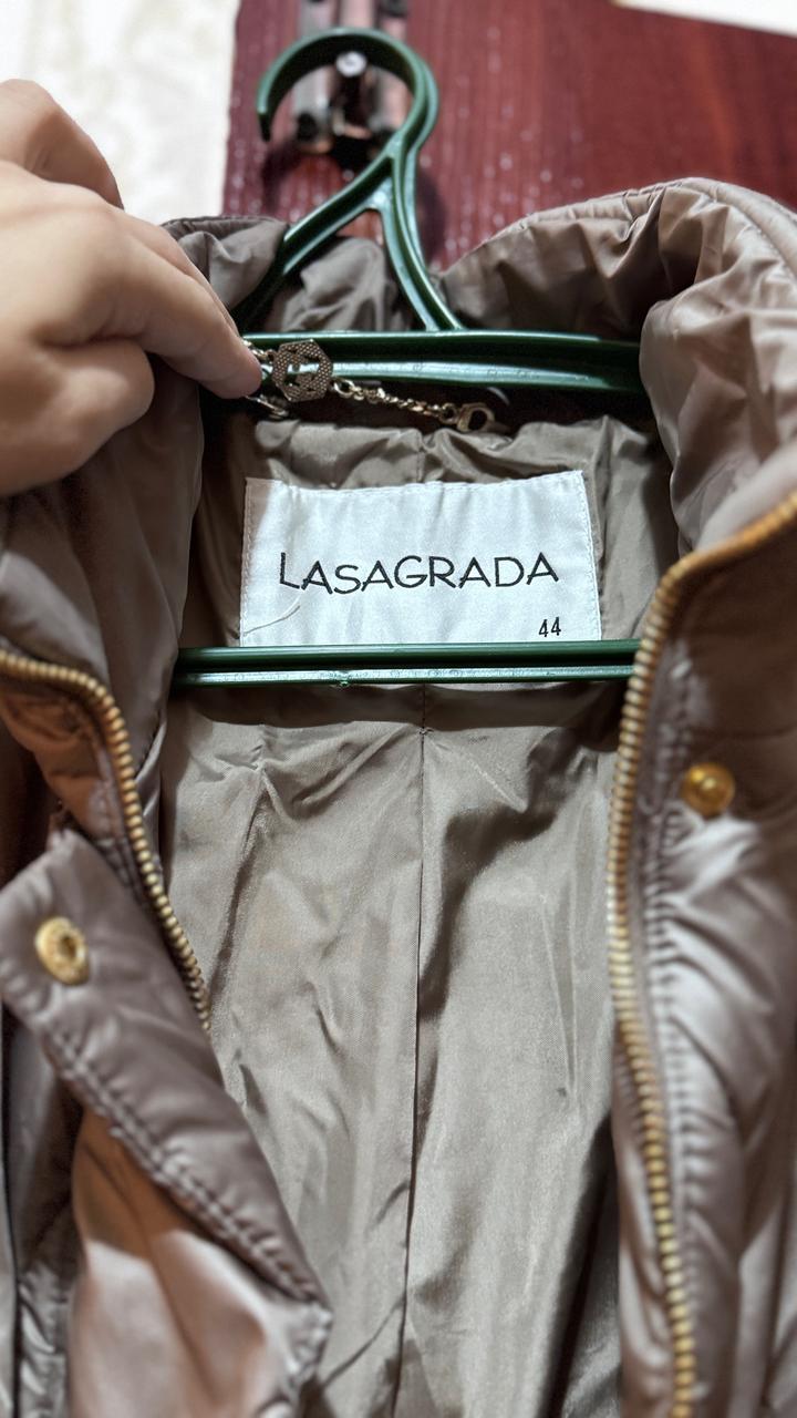 LASAGRADA