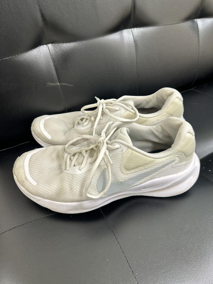 Кроссовки Nike
