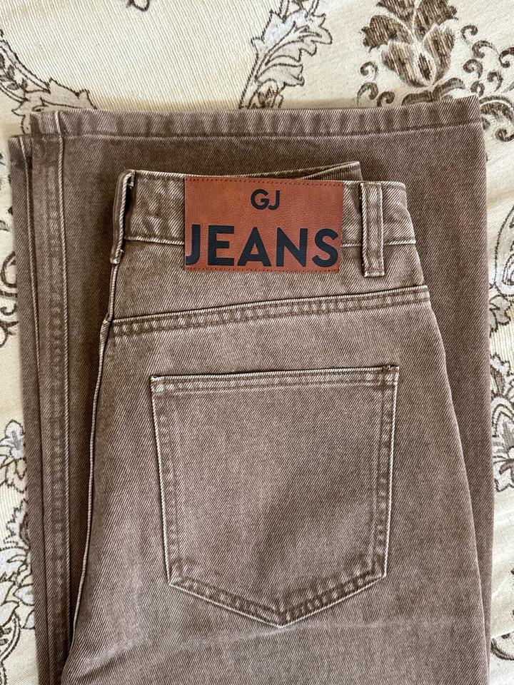 Gloria Jeans