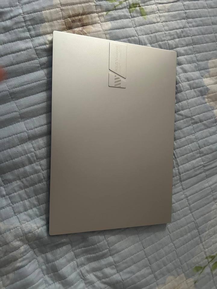 ASUS