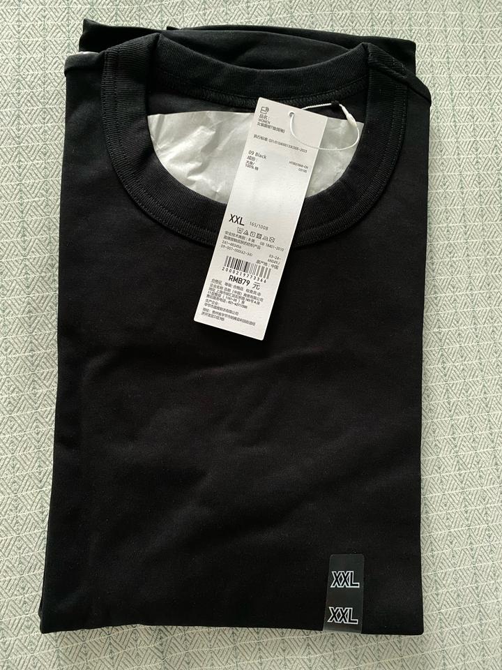 Футболка UNIQLO