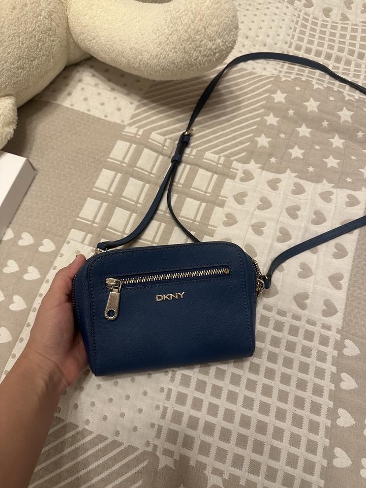 DKNY