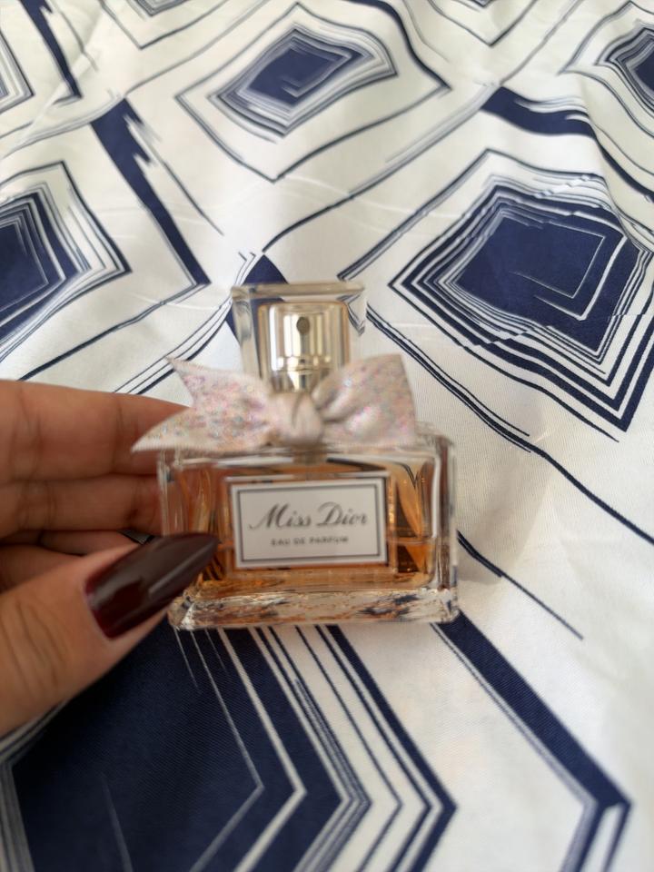 Парфюмерная вода Miss Dior