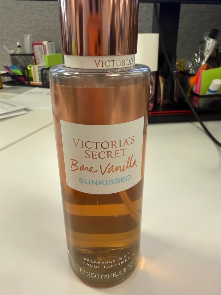 Спрей для тела Victoria's Secret Bare Vanilla Sunkissed