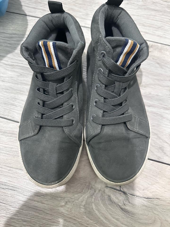 H&M