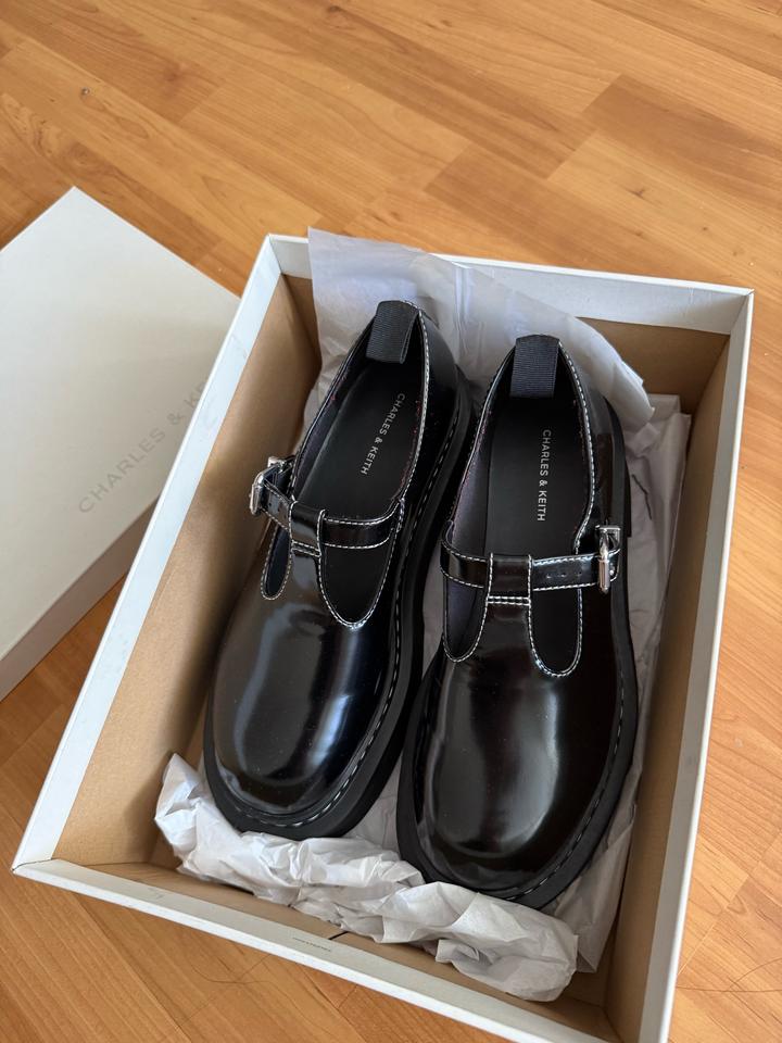 Charles & Keith