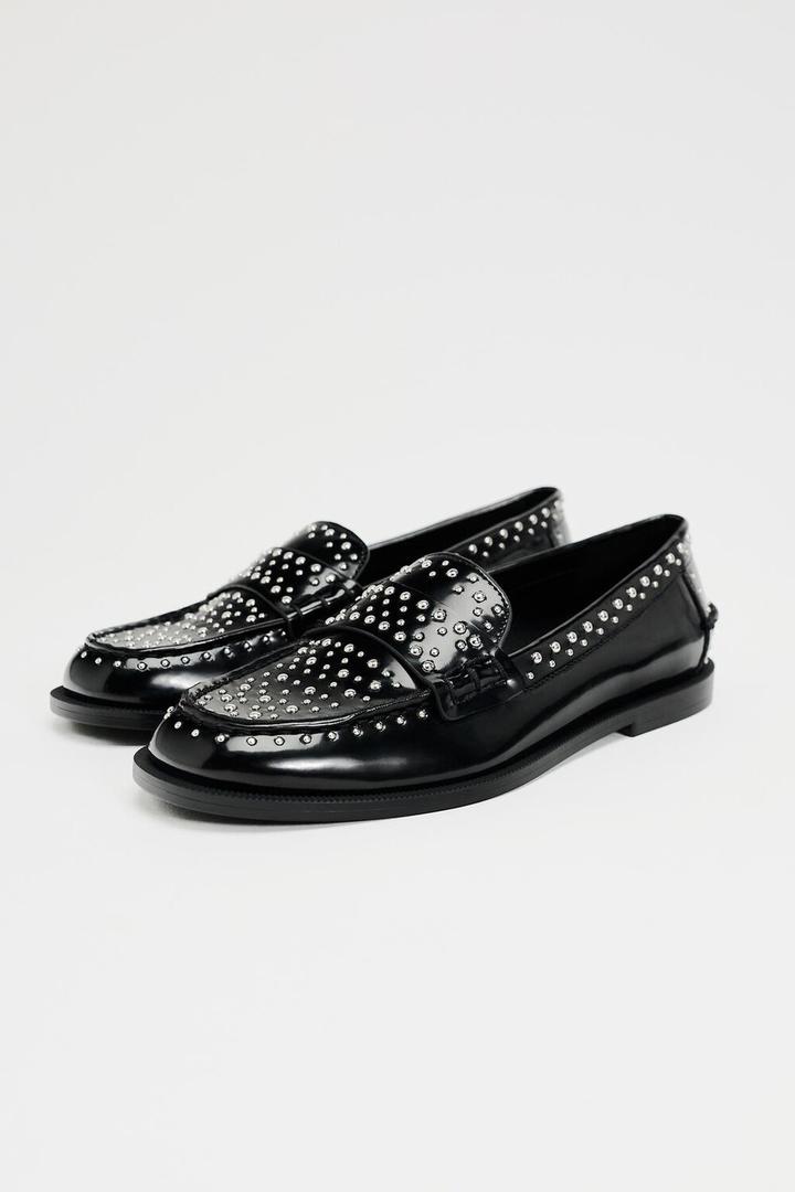 Лоферы ZARA с заклепками