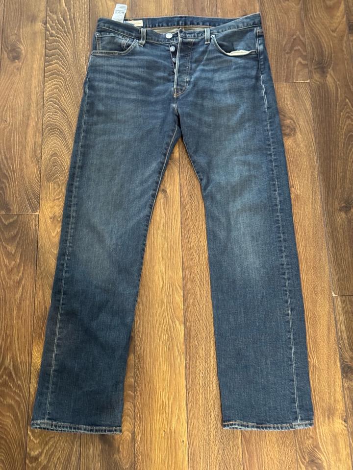 Levi's