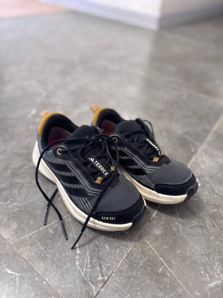 Кроссовки adidas Terrex