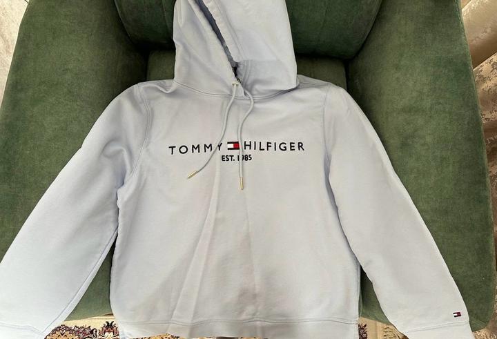Tommy Hilfiger