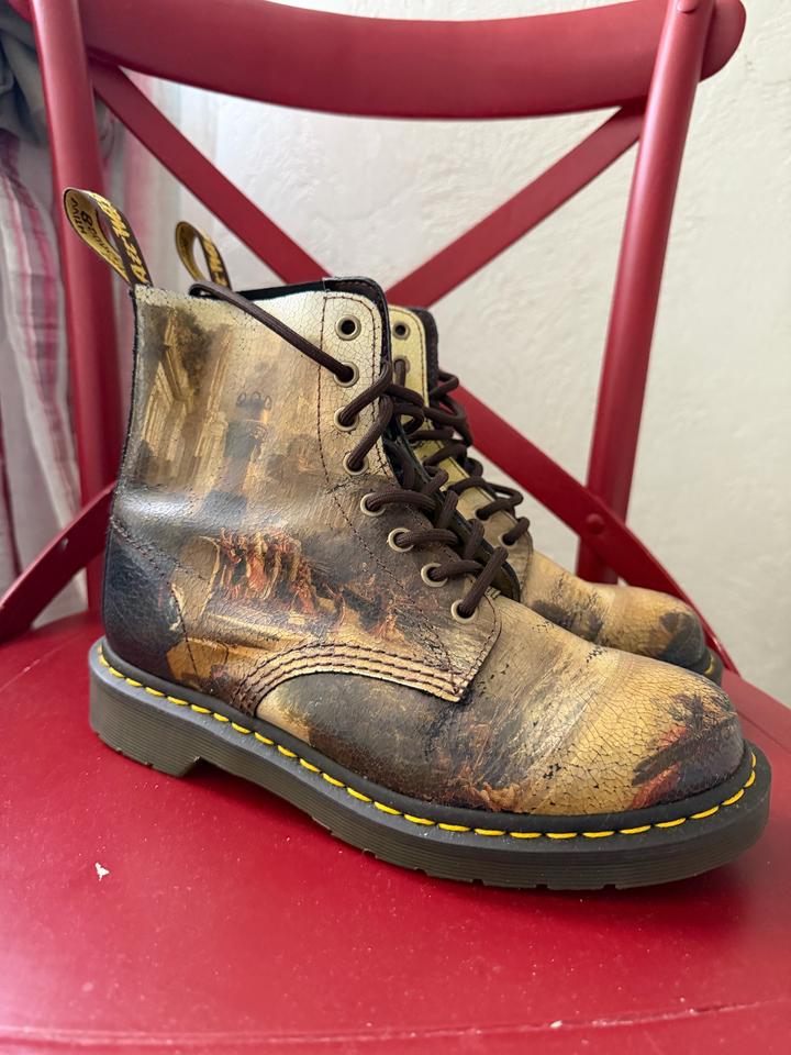 Dr. Martens