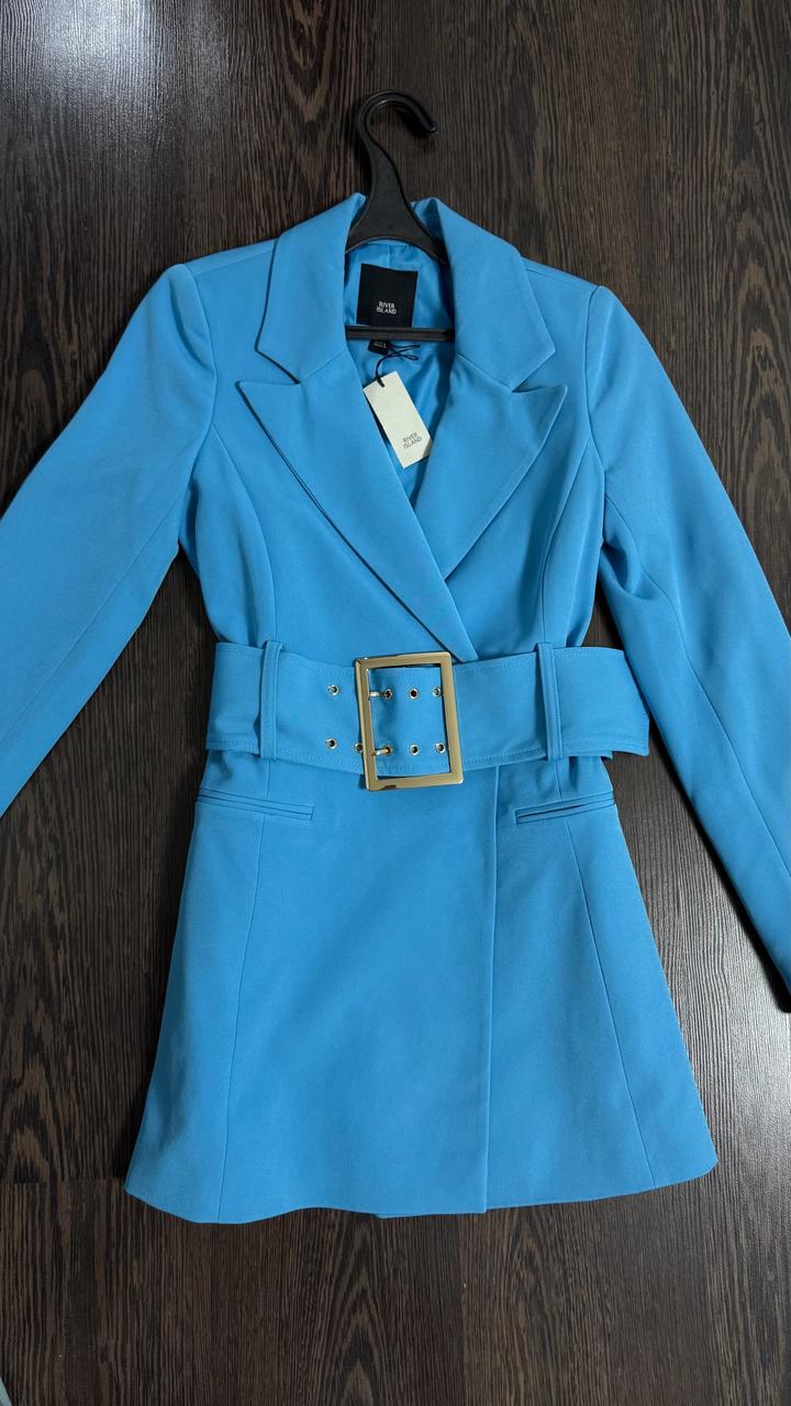 River Island