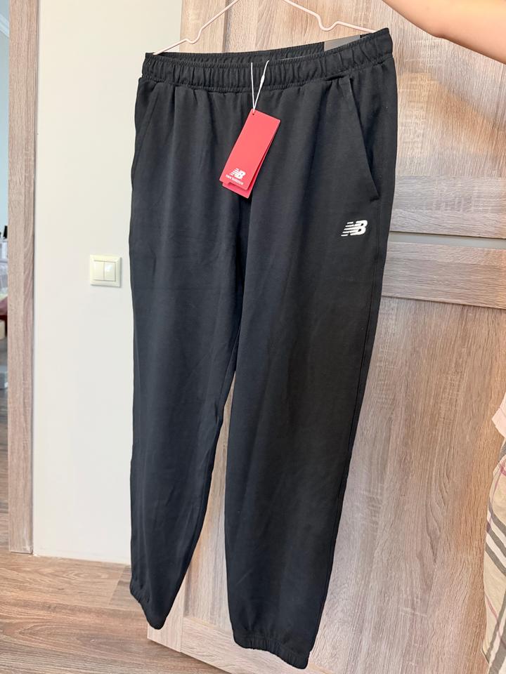 Спортивные брюки New Balance