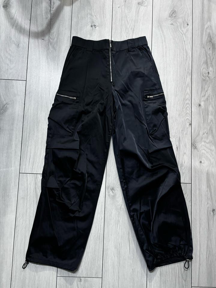 Zara Шелковые карго в графитовом цвете