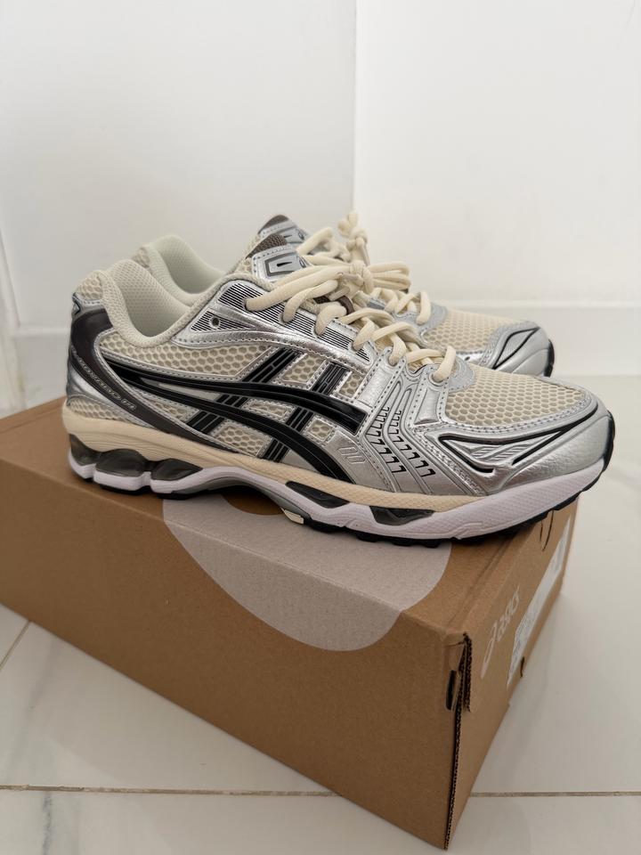 ASICS