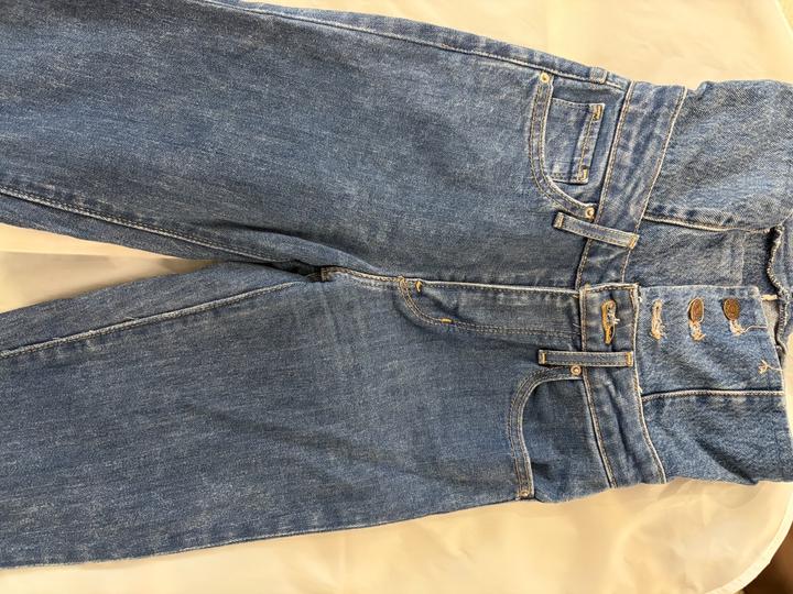 Levi's