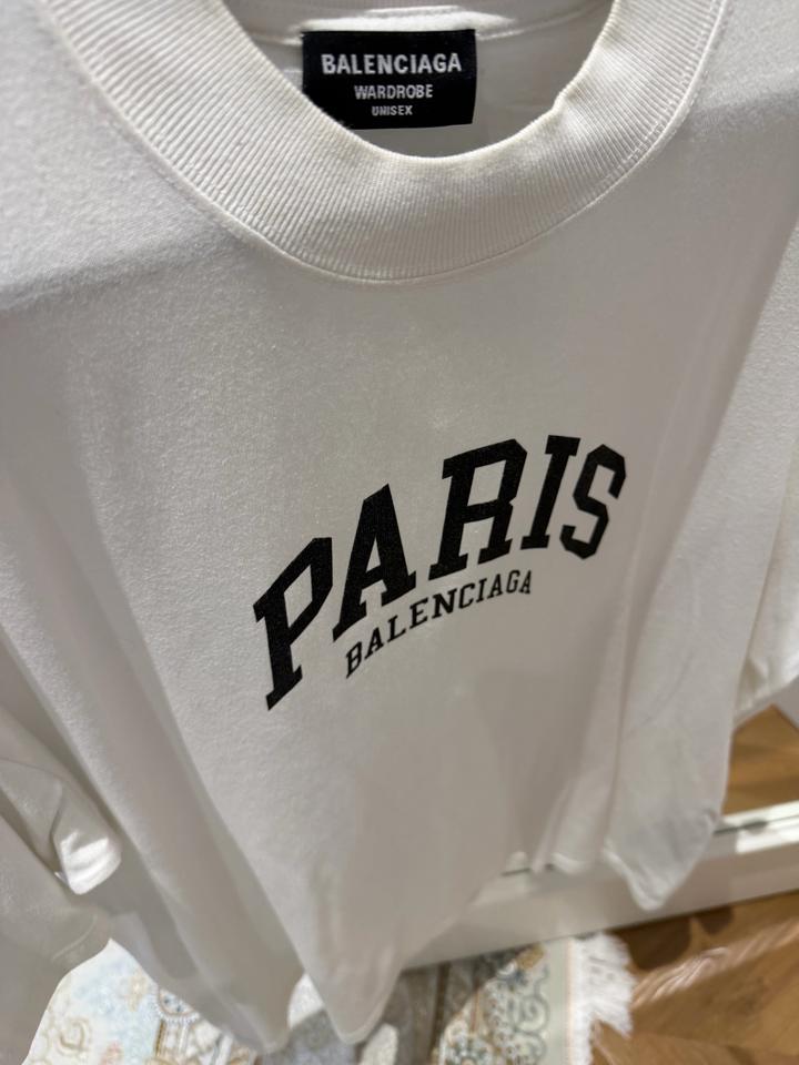 Футболка Balenciaga