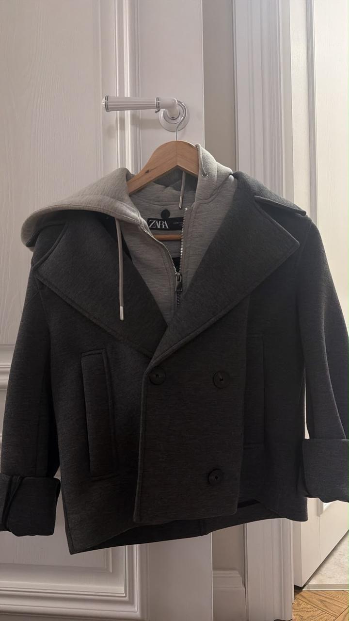 Куртка ZARA с капюшоном