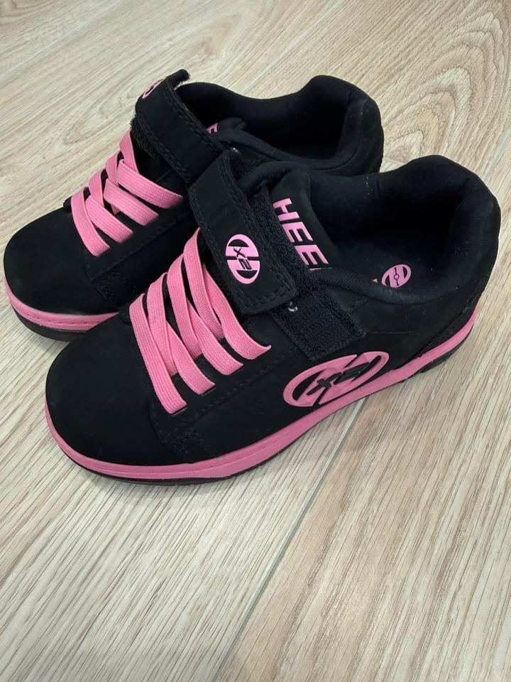 Кроссовки Heelys