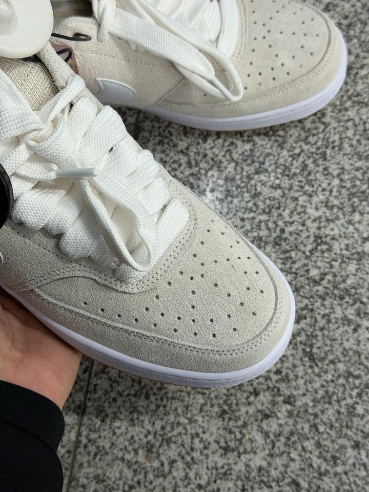 Кроссовки Nike