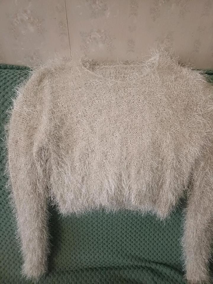 Кофточка.