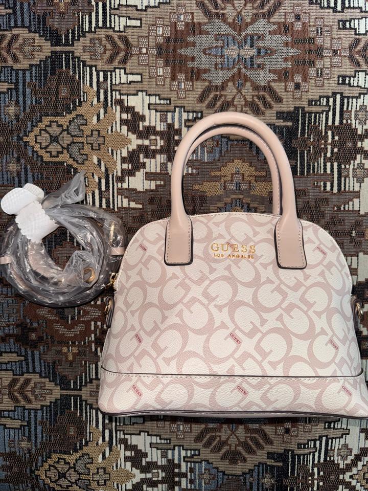 Сумка Guess