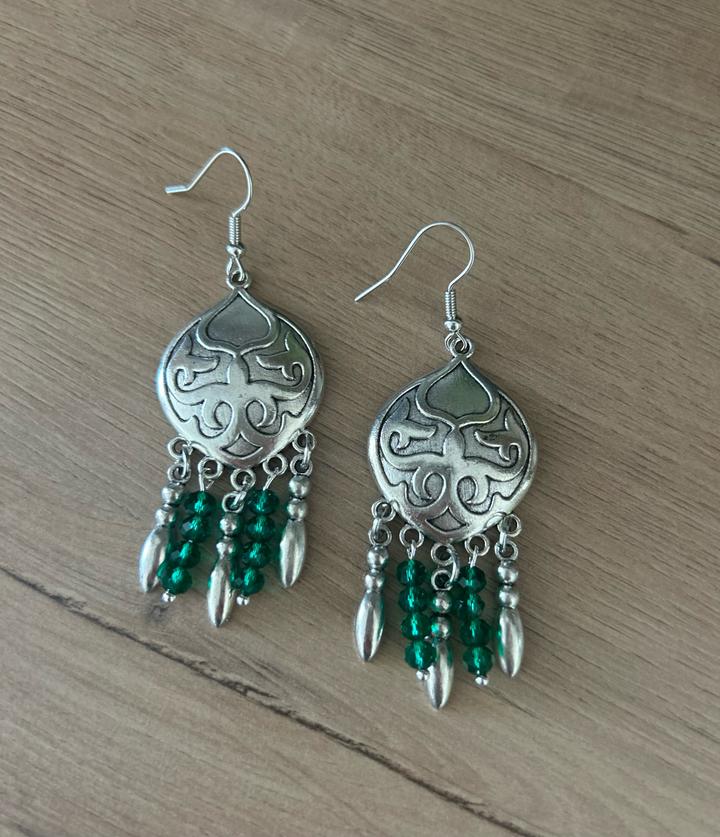 Handmade (ручная работа) Серьги в этно стиле с зелеными элементами