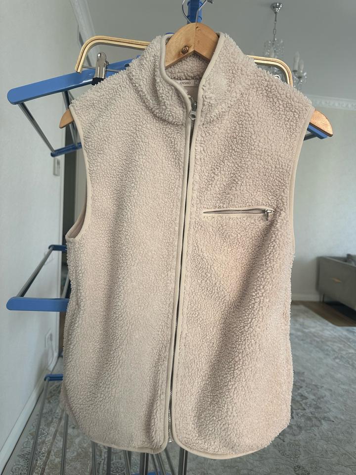 Жилет Oysho