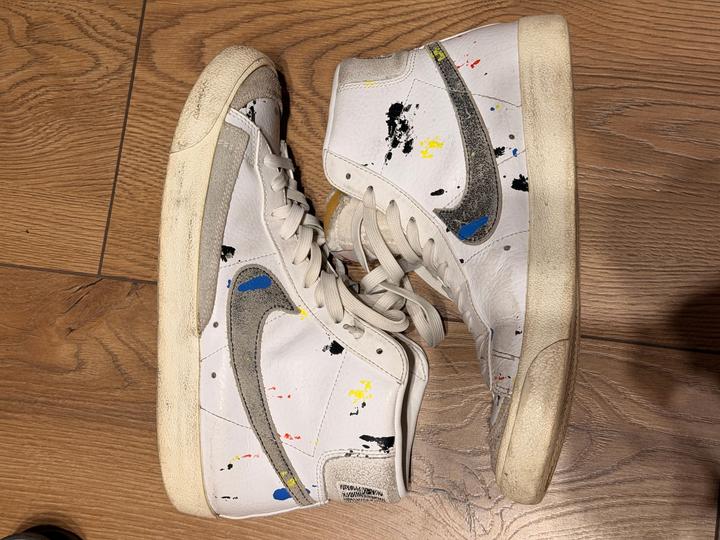 Nike