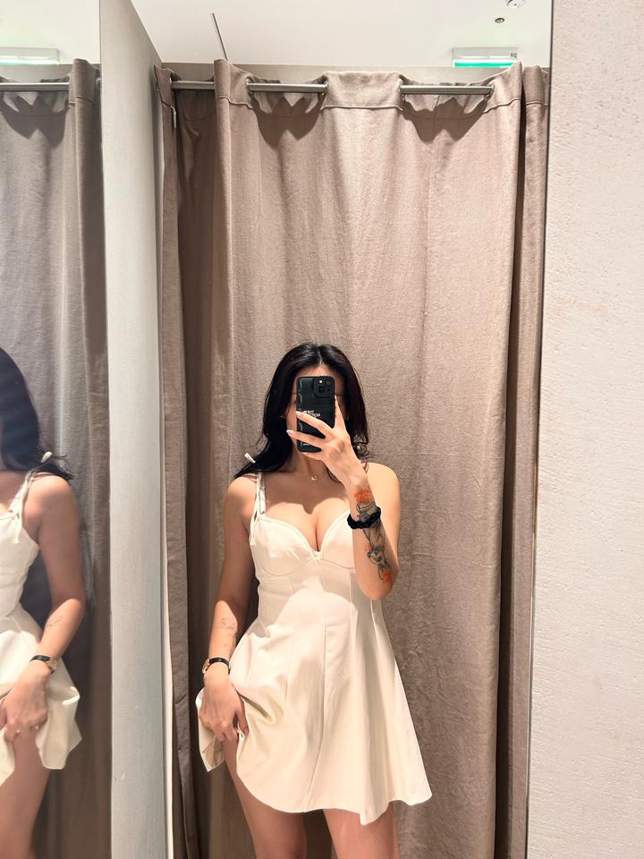 Zara Белое короткое платье