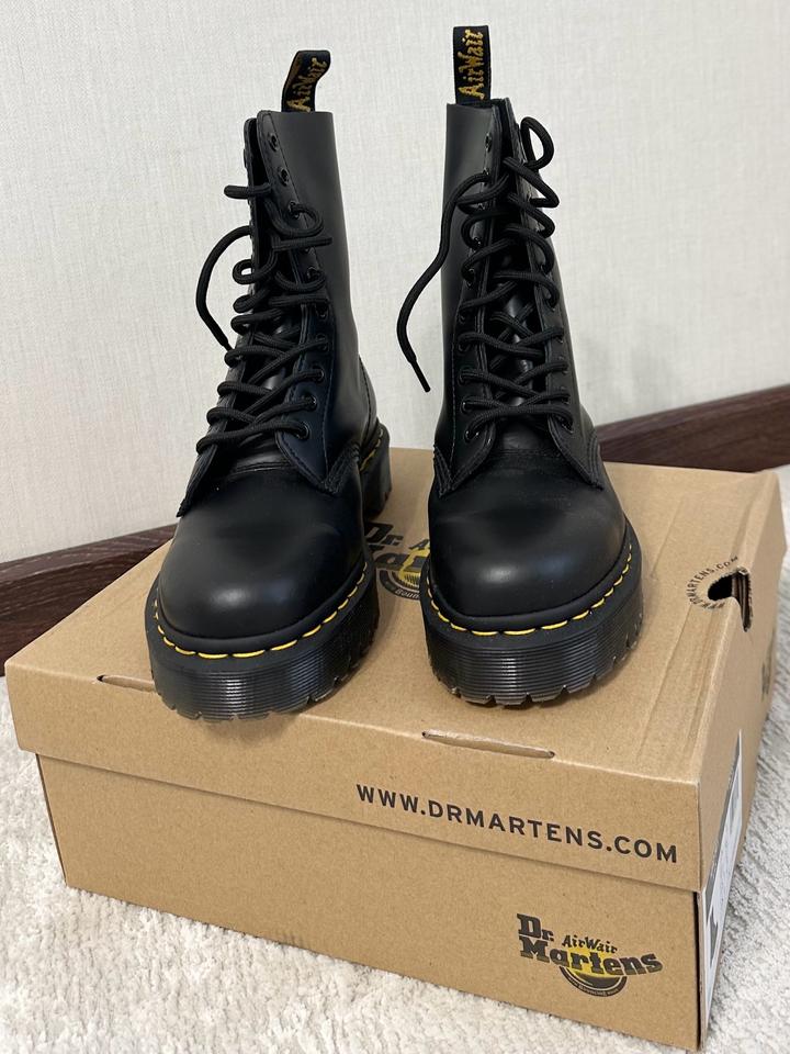 Dr. Martens